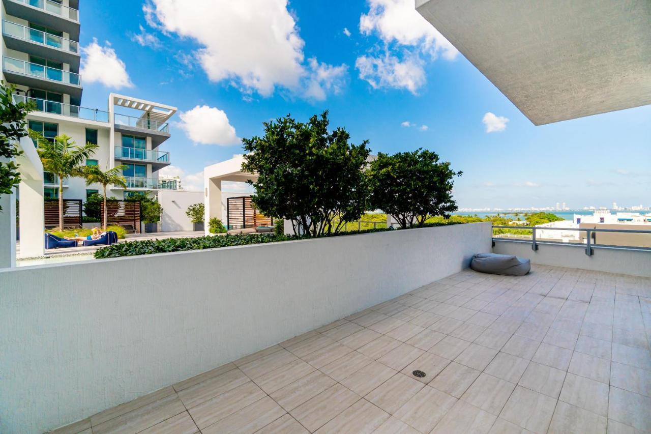 Luxury New At Design District Apartamento *