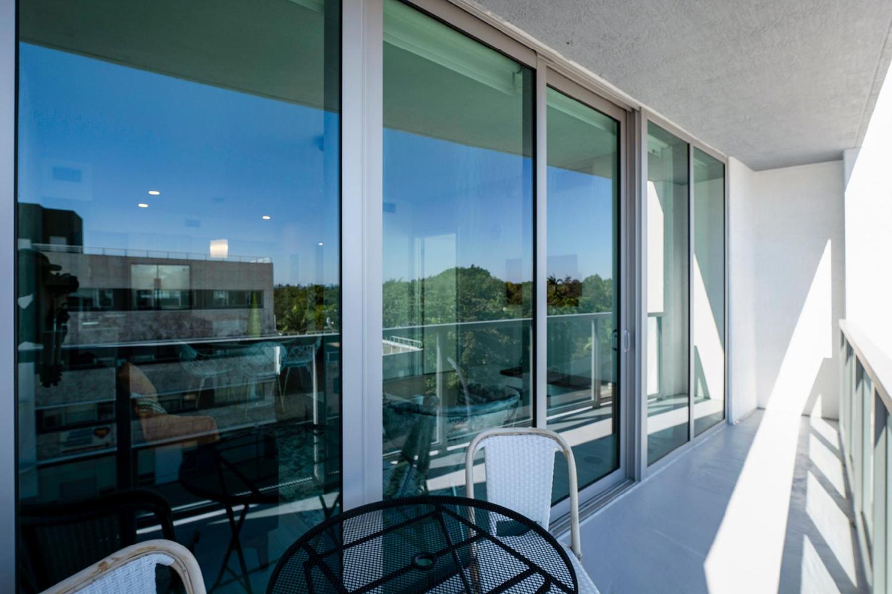 Luxury New At Design District * Miami